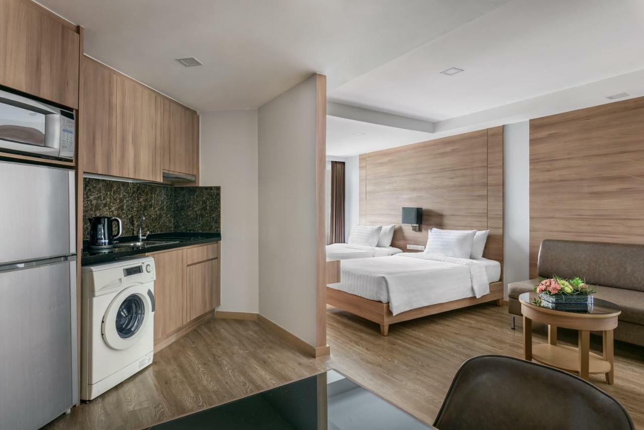 होटल Adelphi Grande Sukhumvit 4*